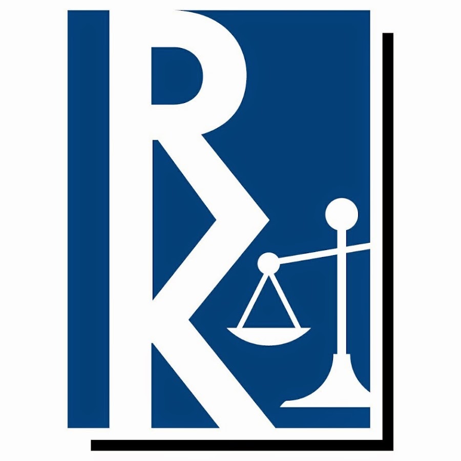 Буквы. Буквы на белом фоне. P c de. P c de. P c de.