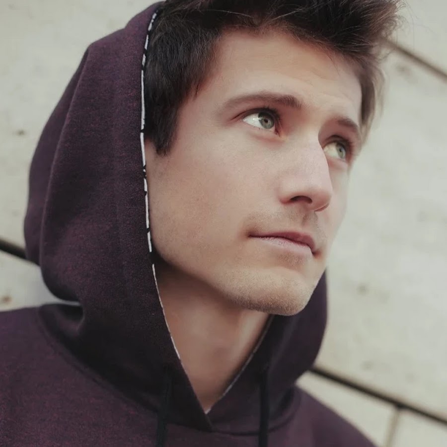 Izzi Ez Youtube 