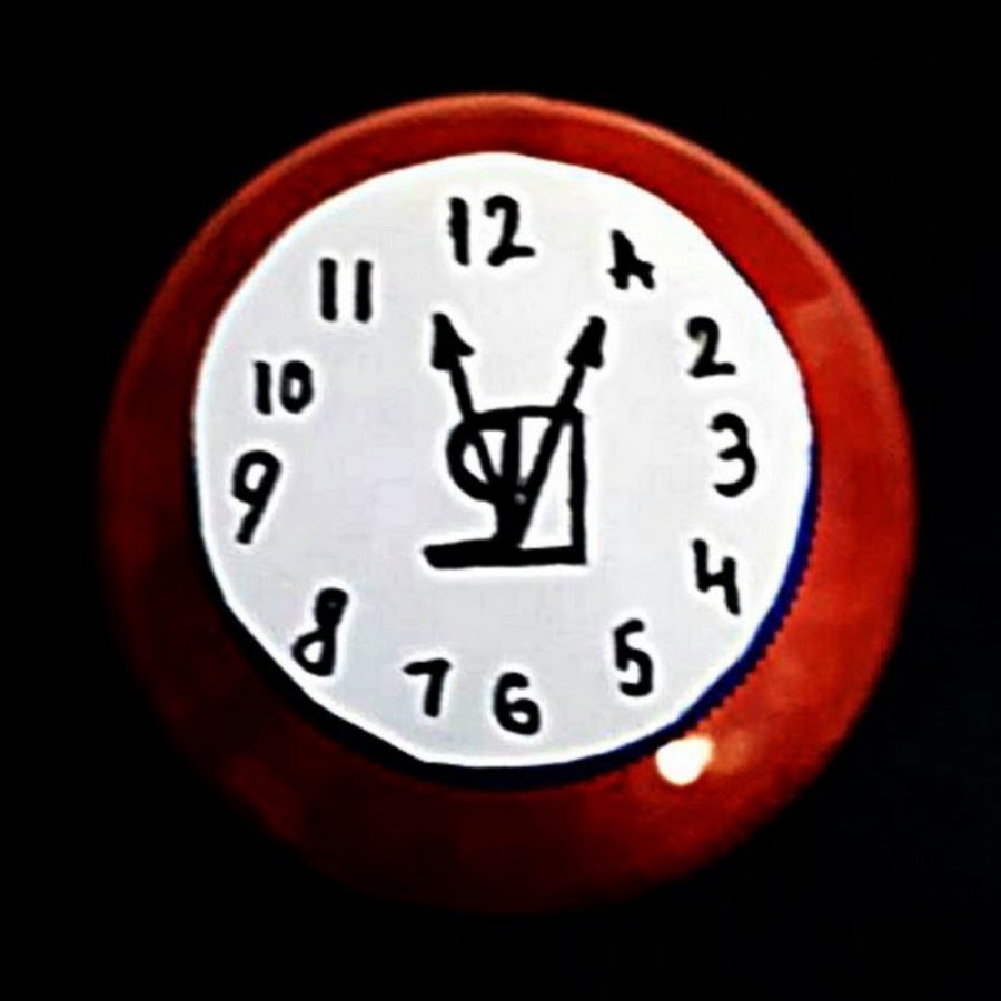 аналоговые часы. часы без пяти. без пяти два. без пяти 18. без пяти 18.