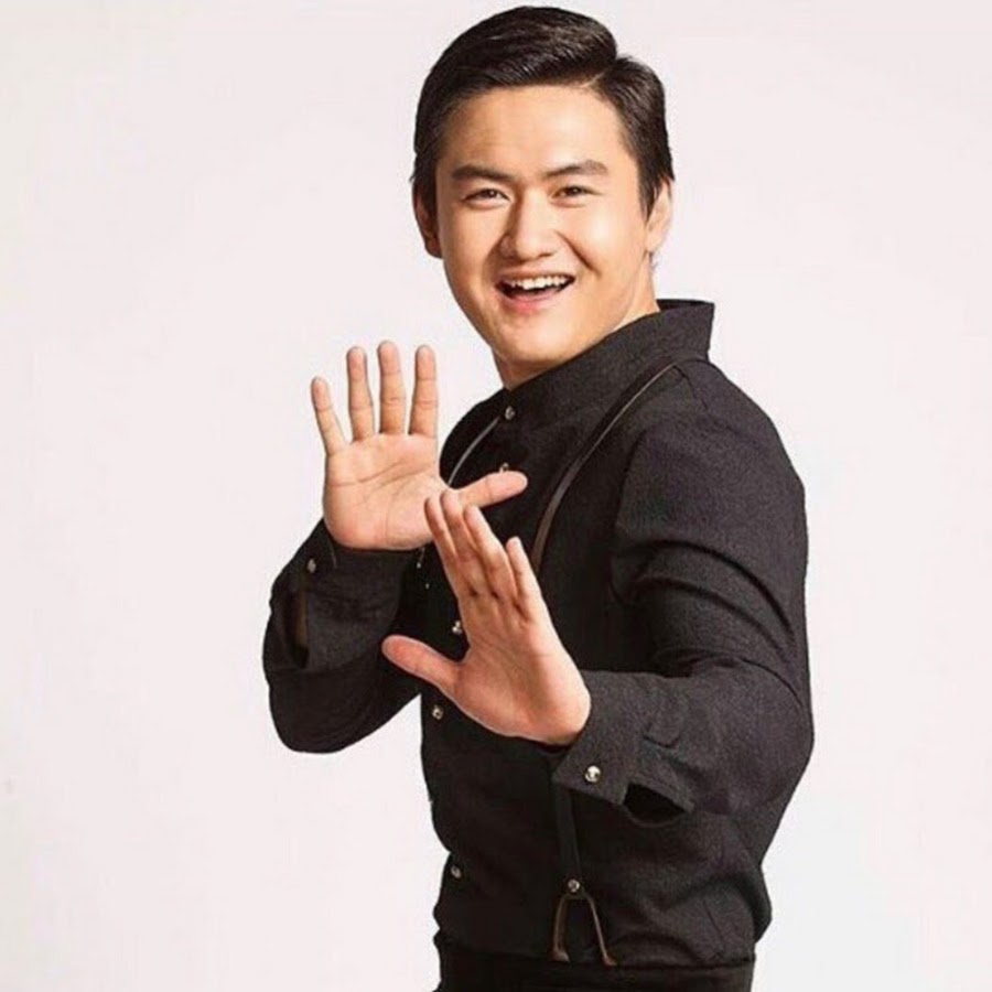 Торегал тореали. Казахстанский певец турегали турали. Торегали тореали фото. Торегал тореали. Батырбай.