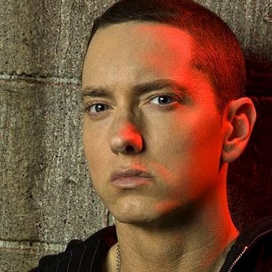 Эминем с короткой стрижкой. Eminem. Эминем фото. Eminem на аву. Маршал мэттерс.