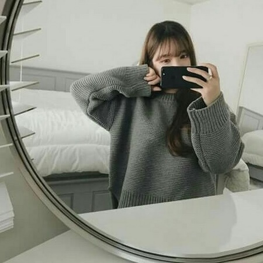Korean aesthetic. Aesthetic Кореан герл Mirror. Серый акк. Корея традиции aesthetic. Ulzzang Mirror