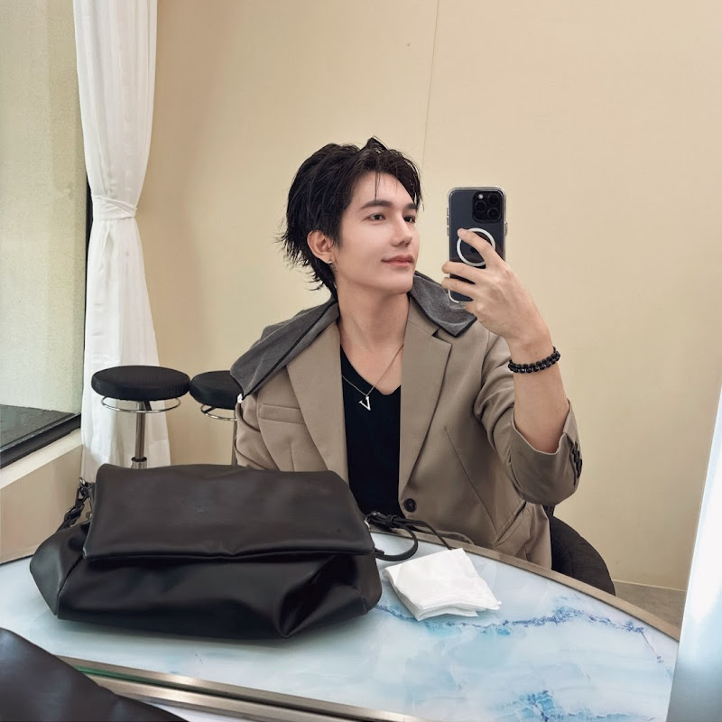 口罩男 - 網紅的藏寶箱 