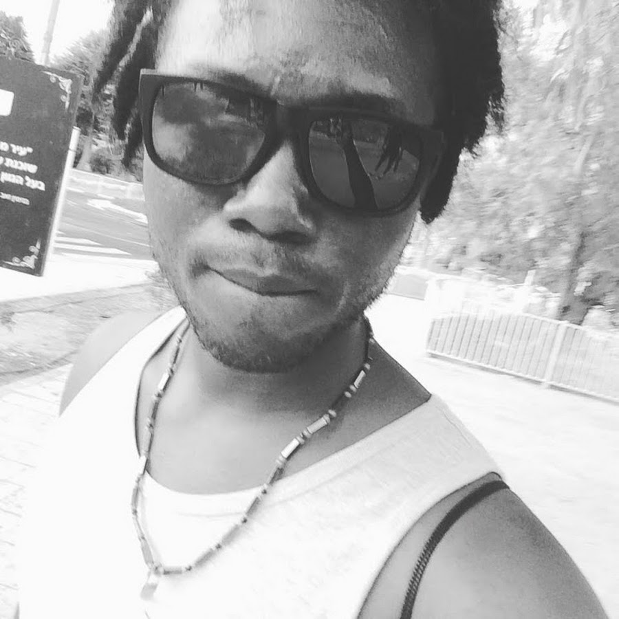 Prince album prince 1979. Велюр prince 11. Prince 14. Prince 14. Манга принц с двумя мечами.