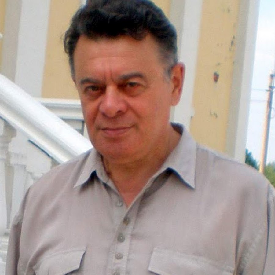 Владислав Крапивин дал подросткам настоящую, неофициозную романтику - Российская