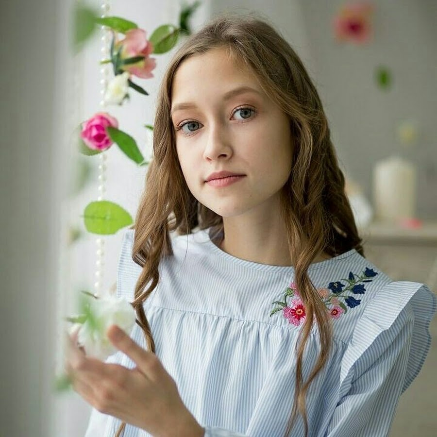 алина солопова лицо. алина 12 лет красивая. милая девочка 12 лет. девочке было 13. две девочки подростки 12 лет.