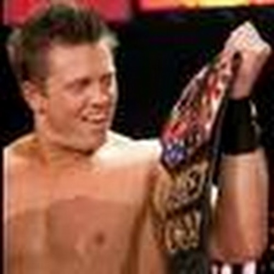 Миз джонни кейдж. Миз рестлер. Мэтт миз. The miz 2010. Миз п.