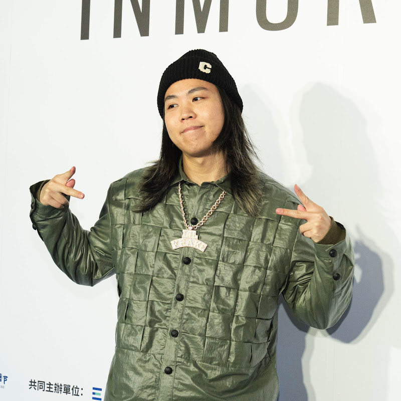 lilKrake小章章 - 網紅的藏寶箱 