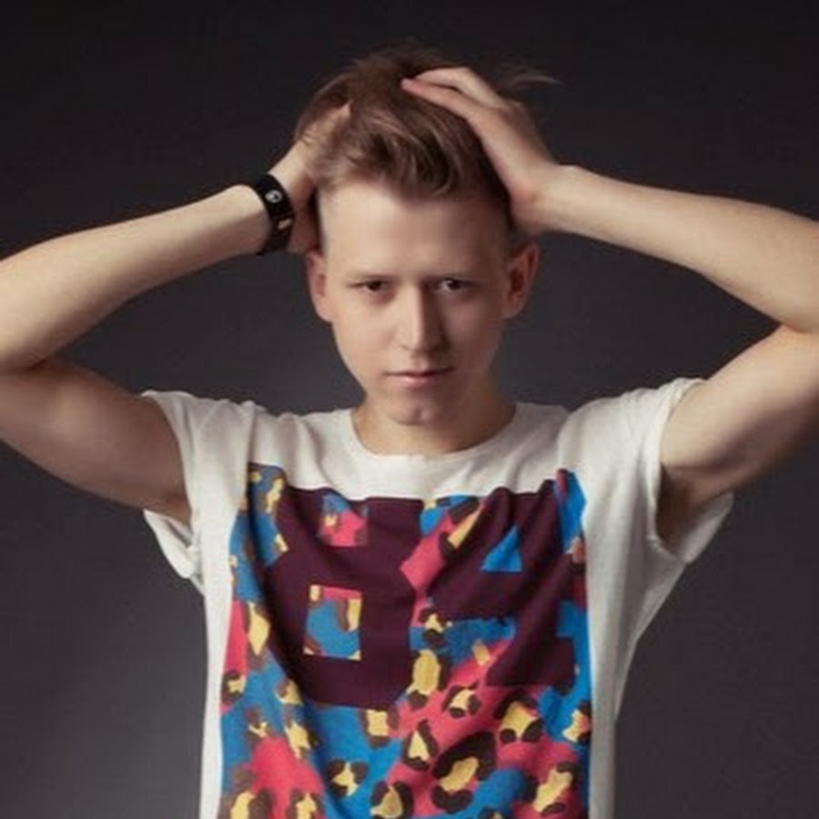 DJ DimixeR, Денис Клявер - Половинка (Премьера клипа 2023) - YouTube