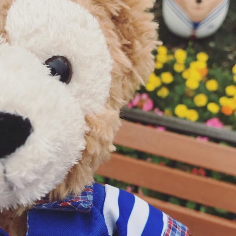 Angeles Ng - 網紅的藏寶箱 