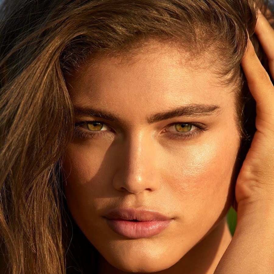 Valentina Sampaio Daily Youtube