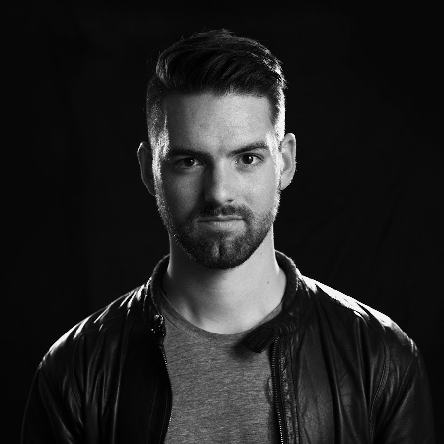 игра том и джерри бомберы. Tom playing. Tom player axis. Tom playing. игра пианино говорящий том.