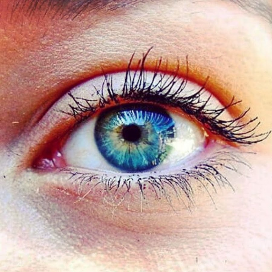 Центральная гетерохромия зрачок. Мой любимый цвет глаз. Зелёные глаза. Красивые глаза. Красивые радужки глаз.