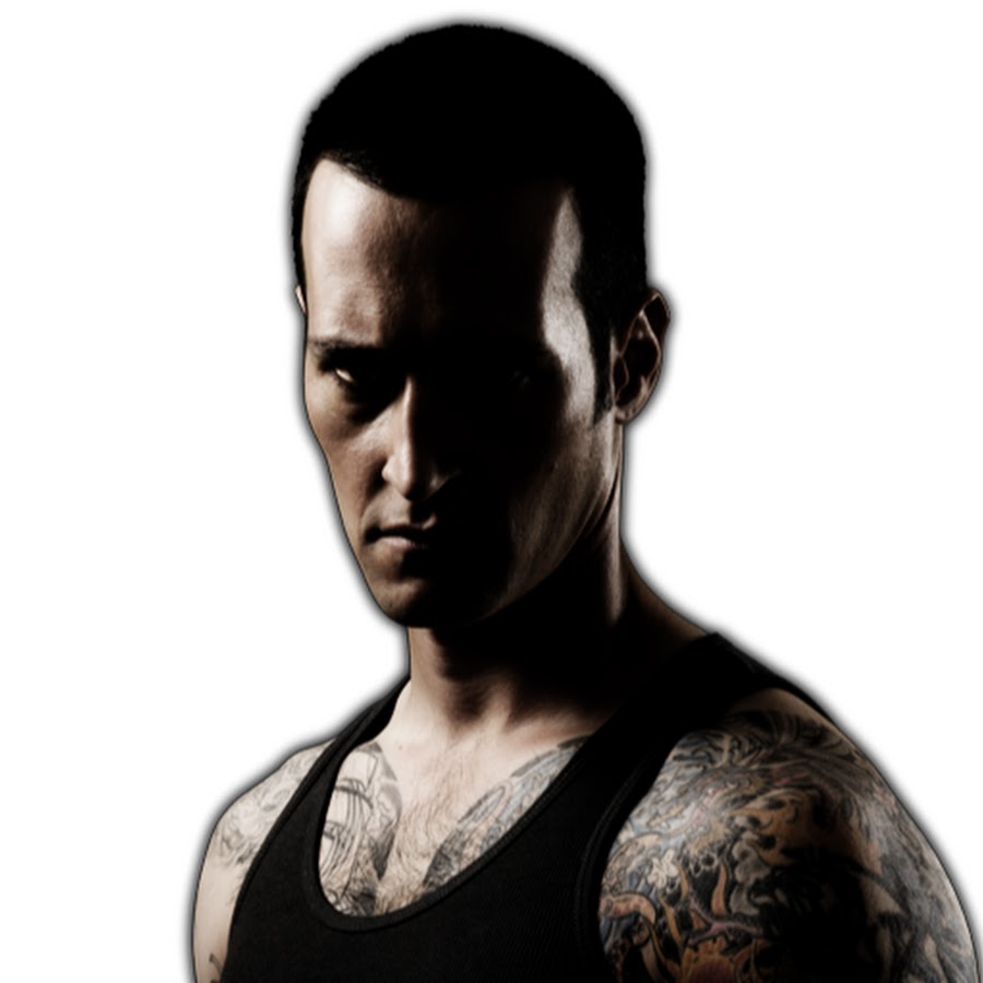 Артефакты на рейзора. Рэйзор геншин. Рейзор most wanted. Nfs most wanted 2005 диск. Рейзор каллахэн актер.