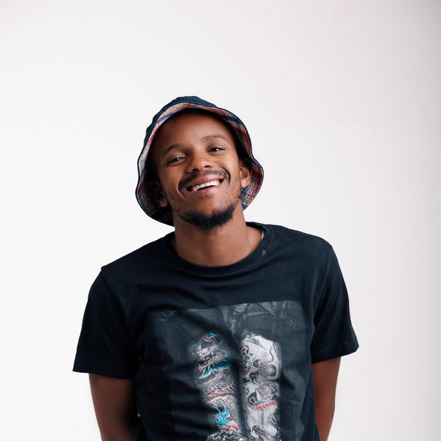 Kabza De Small The Piano King - YouTube