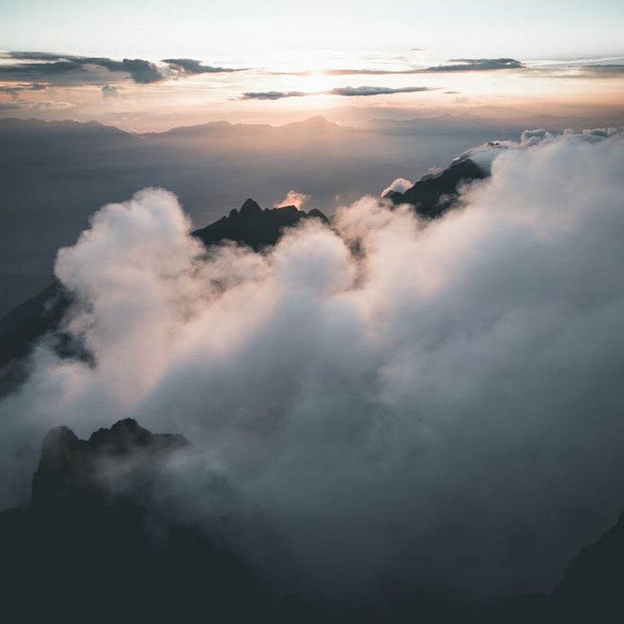 Backquote. A world of words. Vision be strong. Барбара крюгер плакаты. Nothing enough.