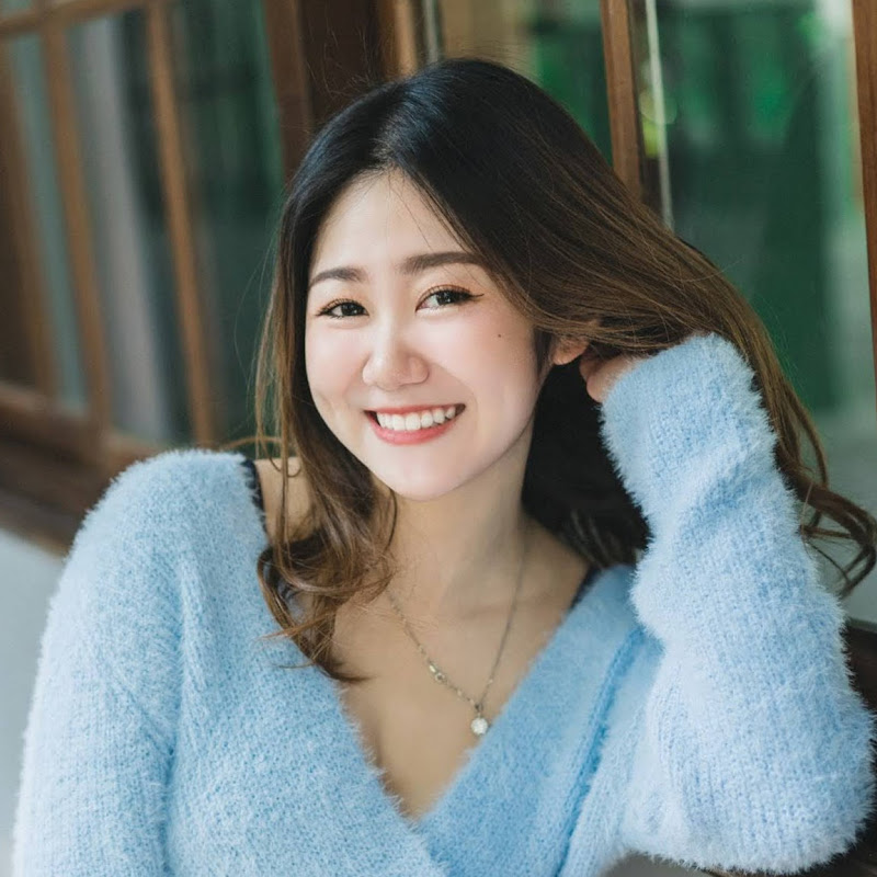 Hebe Lee - 網紅的藏寶箱 