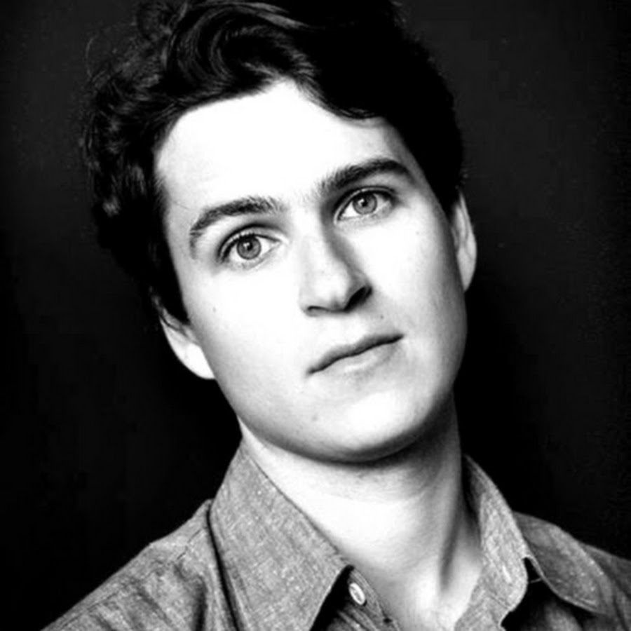 эзра кениг. Ezra koenig. эзра кениг. кениг синг. бред кенинг.