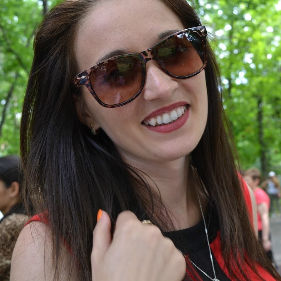 Канал своим ходом. Марго плачет. Канал марго лайф на дзене. Канал марго лайф на дзене. Канал марго лайф на дзене.