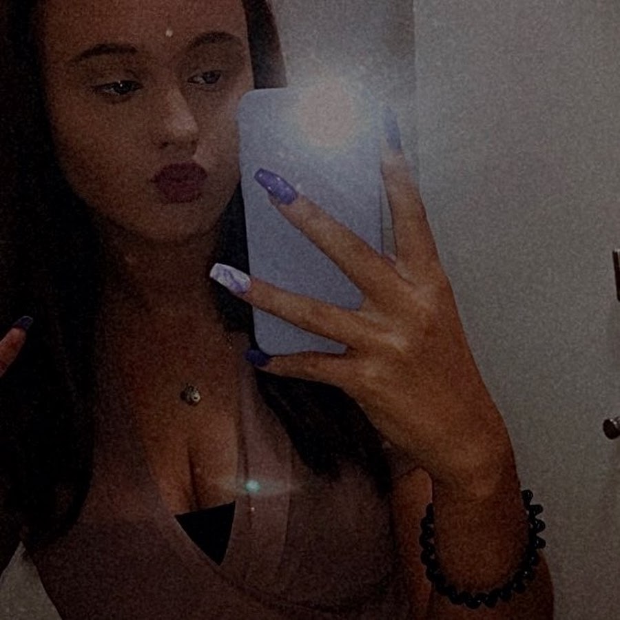 Geniva instagram