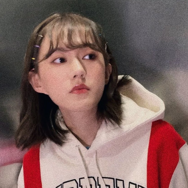 Uki Law - 網紅的藏寶箱 