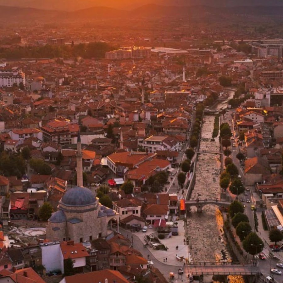 Фото косова. Призрен Косово. Призрен Сербия. Город Призрен в Сербии. Prizren Албания.