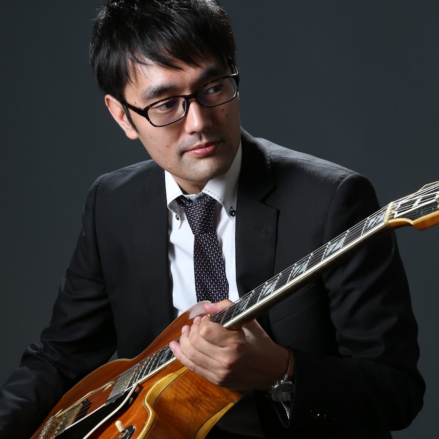 佐津間純 Jun Satsuma