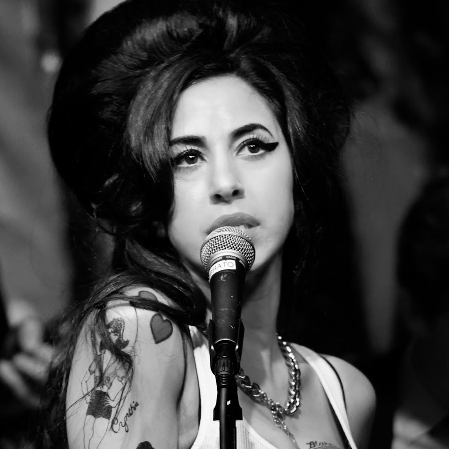 плачь книга хелен читать. эми уайнхаус рок. Dear amy группа. Amy winehouse back. читать dearest.