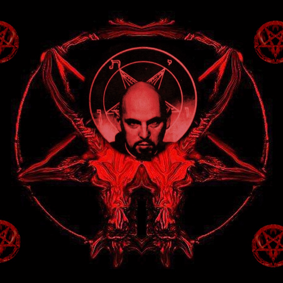 Teach children to worship satan cover. Статуя сатаны в капитолии. Бафомет статуя. Satan worship. Р сатана.