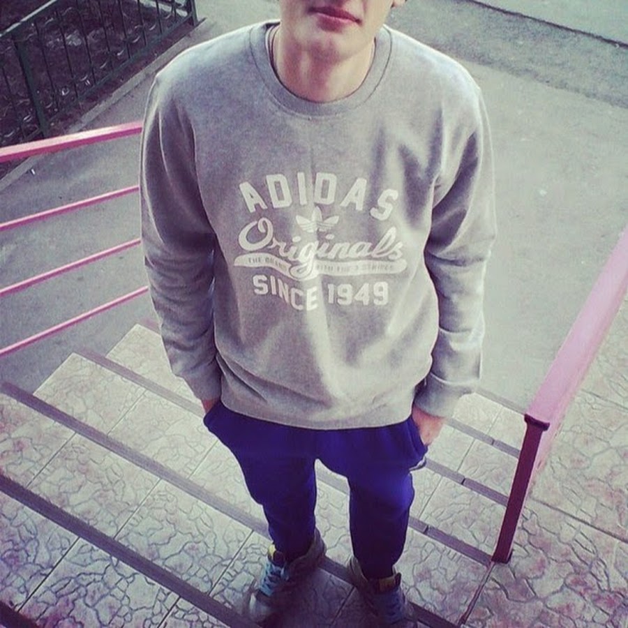 Пацан 20 лет без лица