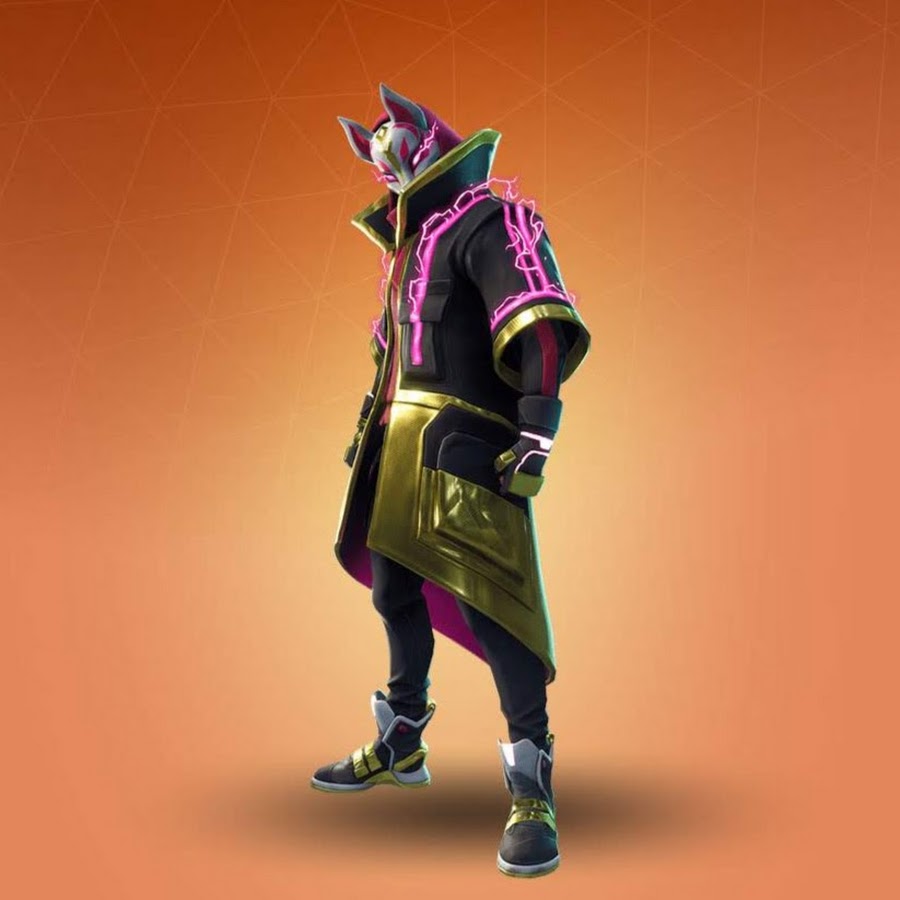 скин фантом фортнайт. сабина фортнайт. фортнайт герои. космокролик фортнайт. крутые скины в фортнайте.