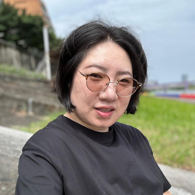 焦慮主婦Lia - 網紅的藏寶箱 