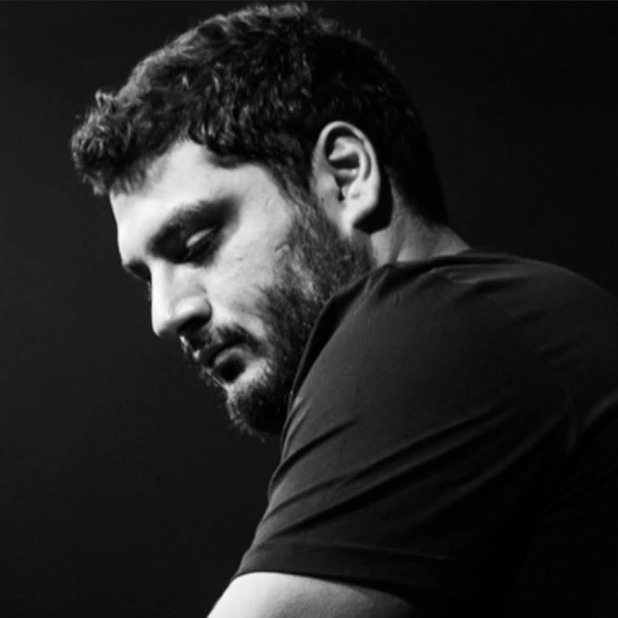 My cyril cleaves is an. Андре сирил. Кирилл роландо cyril rolando картины. Cyril sound. Starlight symphony.