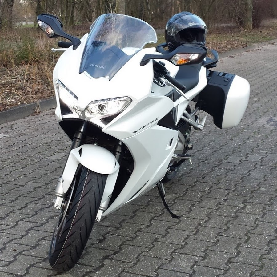 Honda VFR 800 Р±РµР»С‹Р№