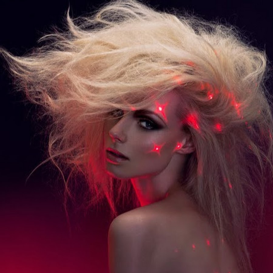 Видео странных девушек. Прикольные ракурсы для селфи. Видео странных девушек. Илька брюль фото. Видео странных девушек.