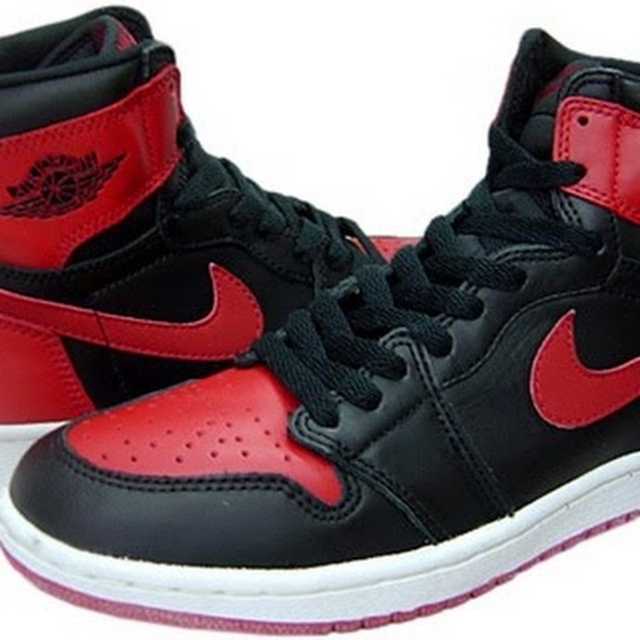 Как зашнуровать кроссовки джорданы. Nike Air Jordan 1 Chicago. Nike Air Jordan 1 Retro High. Nike Air Jordan 1 Mid. Nike Air Jordan 1 Black.
