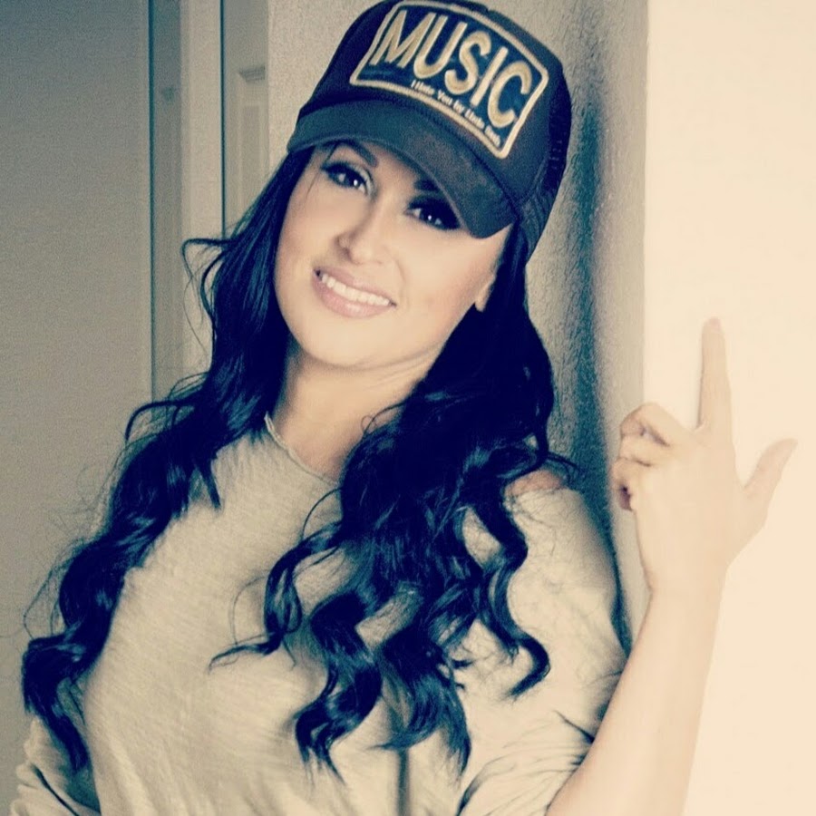 Angel rey. Энджел рэй. Damaged angel. Ангел дель рей. Angel del rey видео.