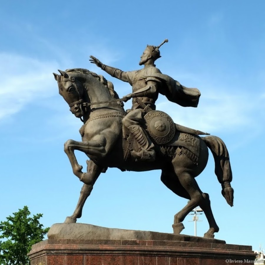 Памятник тамерлану во франции