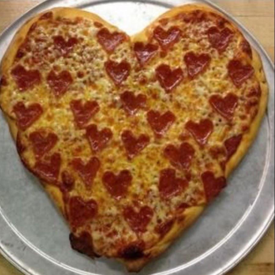 Пицца в форме сердца
