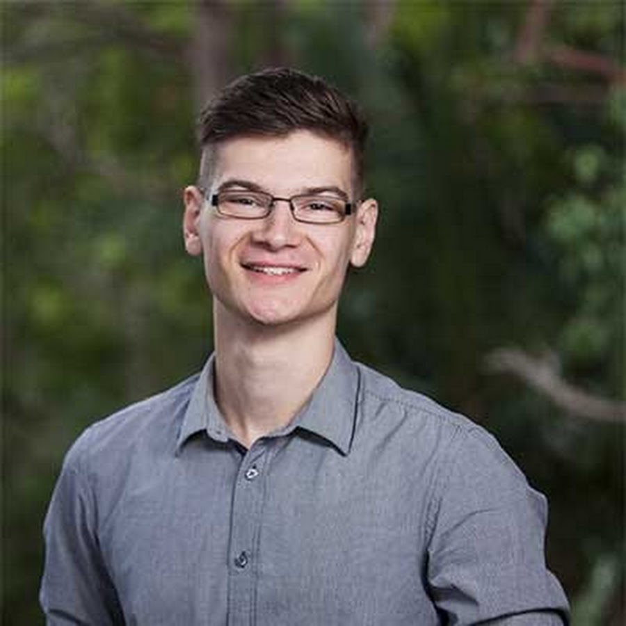 Alex youtube. Alex надпись. Ютуб алекс илецкий. Ава alex. Alex надпись.