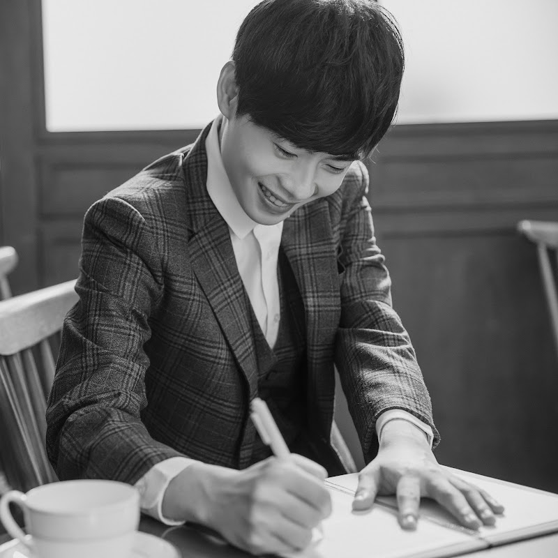 吳依稀 - 網紅的藏寶箱 