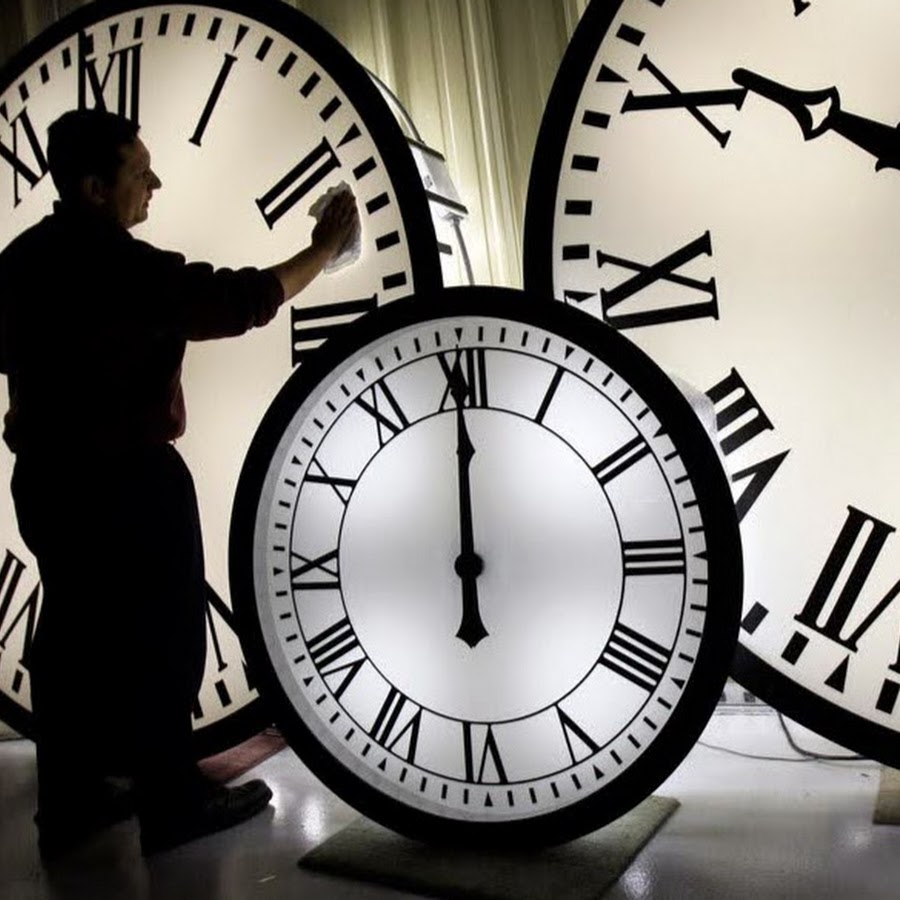 Много времени в отличие. Часы много. Дефицит времени. Часовые пояса россии на карте. Часы с часовыми поясами.