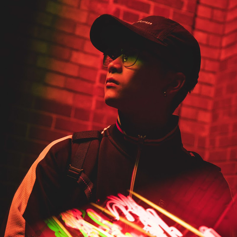 Cheng Pan - 網紅的藏寶箱 