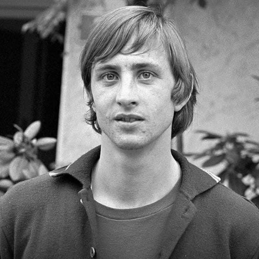 Кройф. Йохан Кройф. Йохан Кройф молодой. Йохан Кройф Барселона. Johan Cruyff 1974.