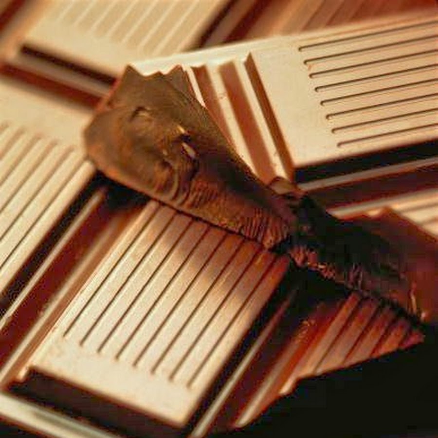 Шоколад и писатель. Шоколад в подлиннике.