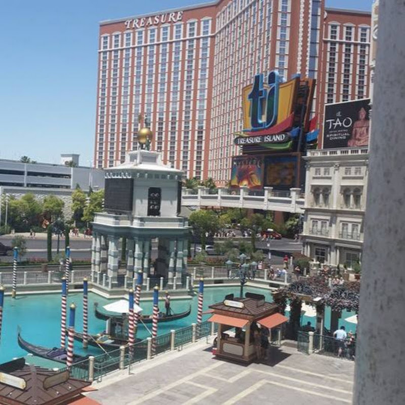 Mrs Las Vegas