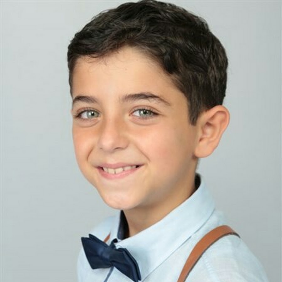 Какой efe. Эфе алтынбаш. Эфе. Efe алкоголь. Ракия efe gold.