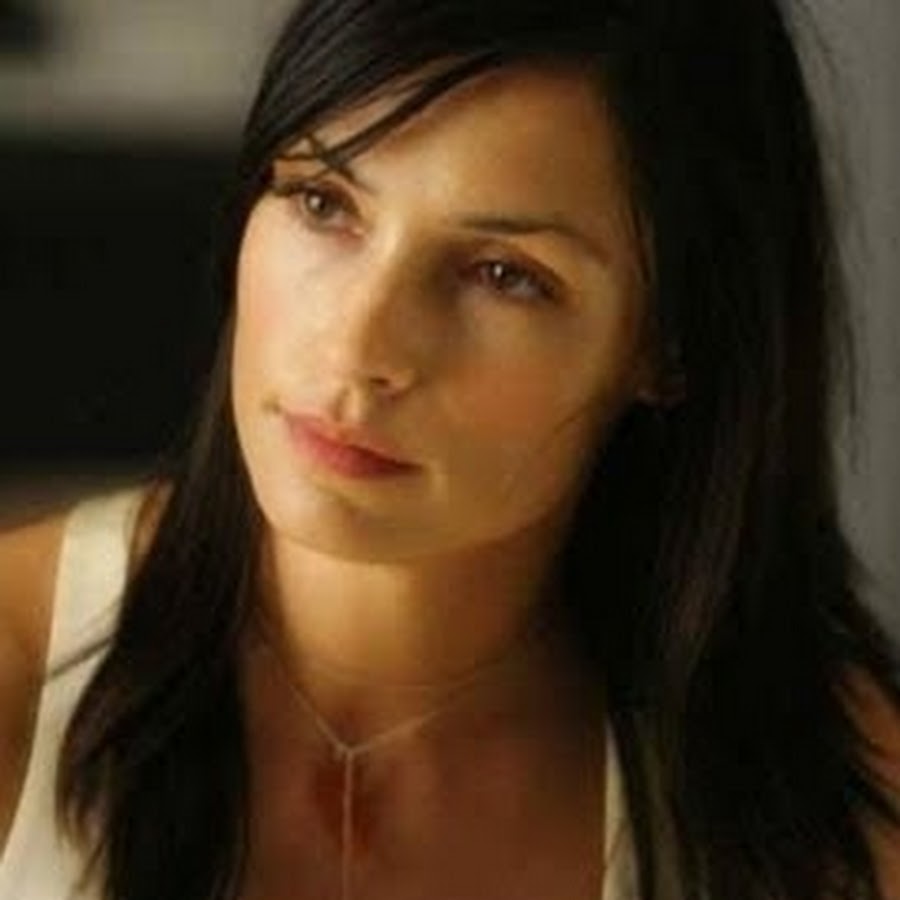 Ava moore. Фамке янссен. Фамке янссен части тела. Ava moore strangers. Фамке янссен ава мур.