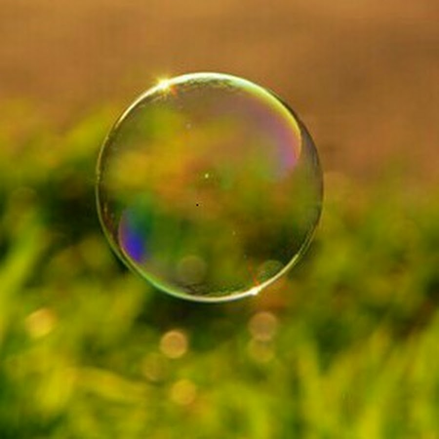 Маленький пузырик. Фон мыльные пузыри. Пузырик который показывает. Овальные жизненный пузырик.