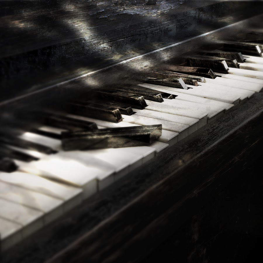 Снимаю с клавиши рояль. Клавиши фортепиано. Клавиши пианино. Клавиши рояля. Фотосессия с роялем.